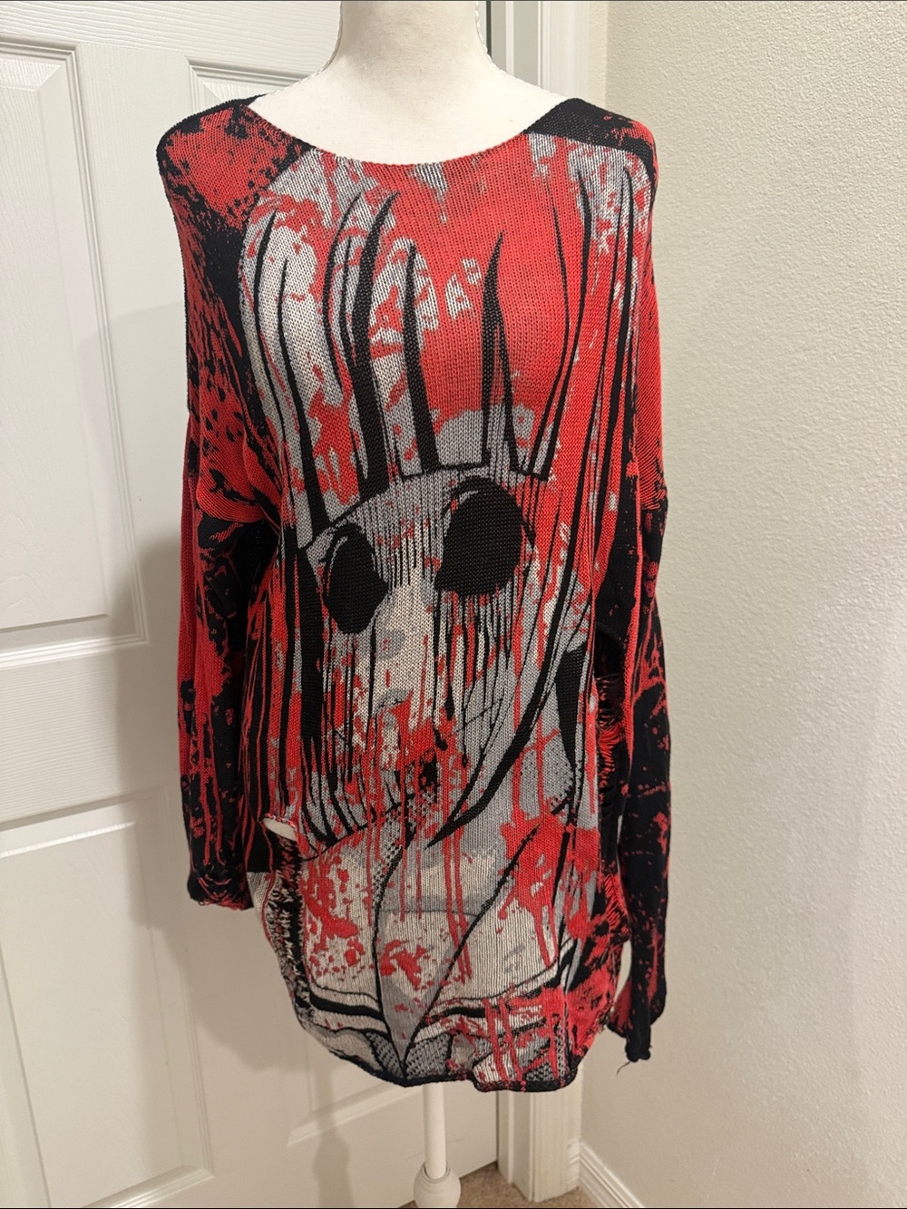 Red Graphic Long-Sleeve Women's Top